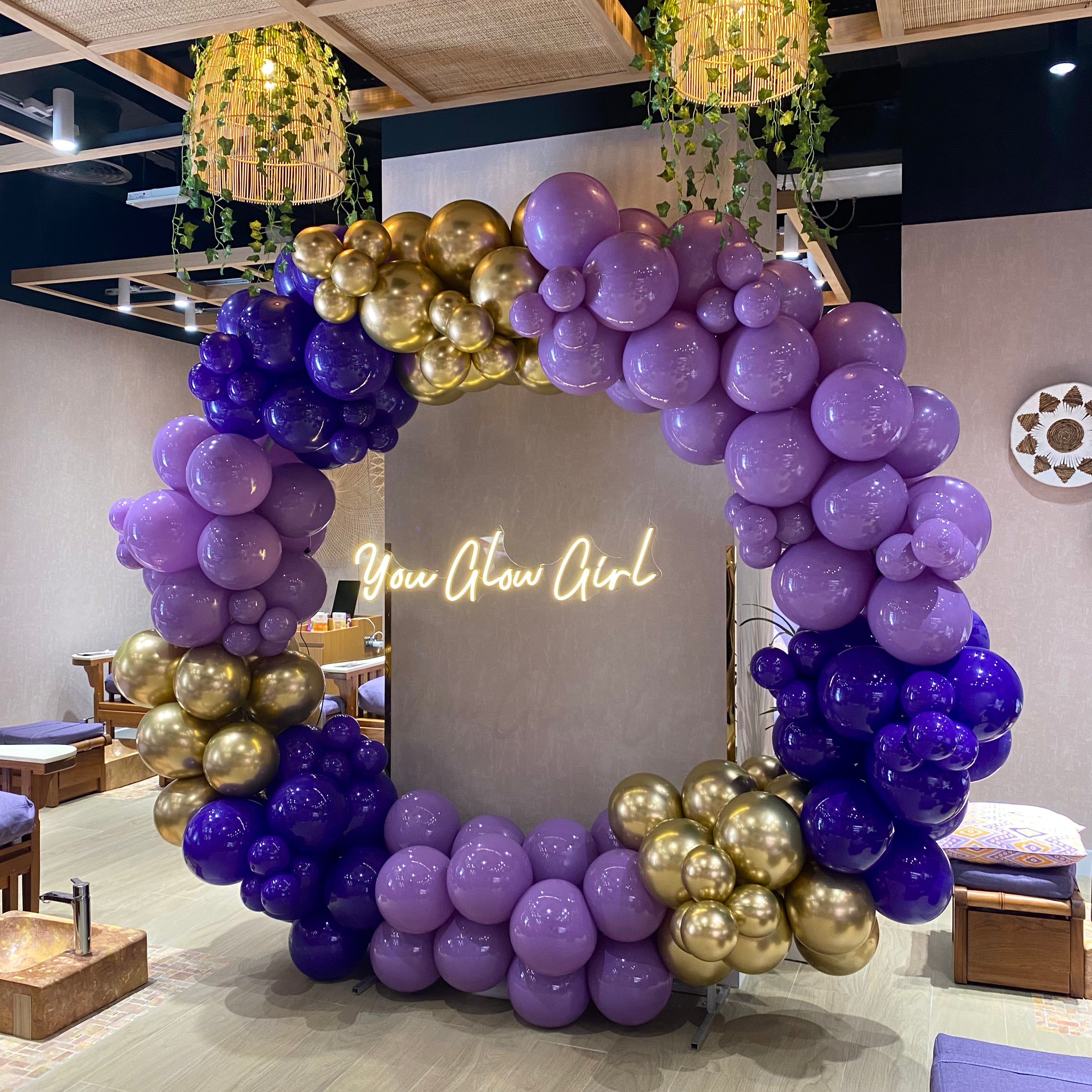 Ring Garland with Stand