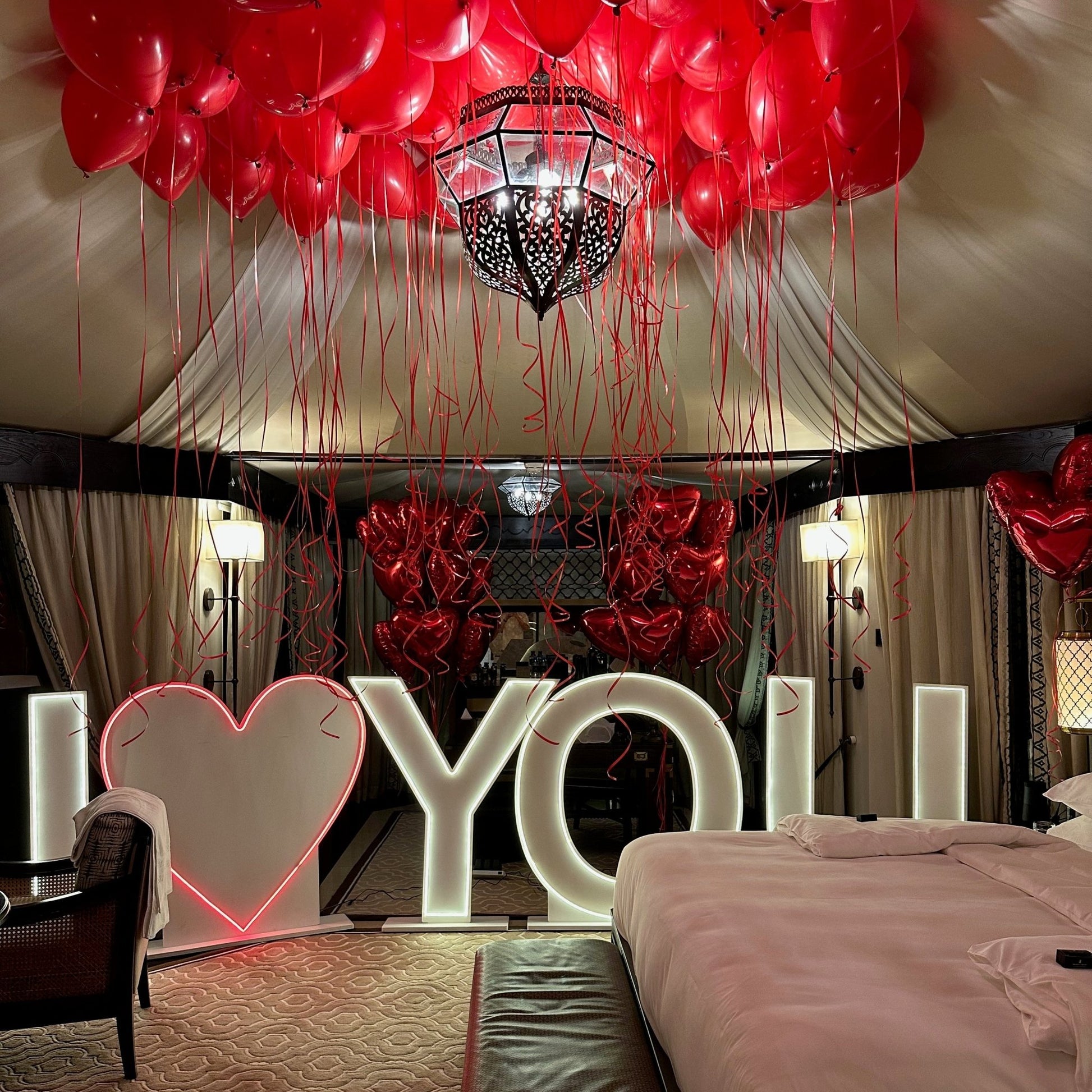 I Love You Lights - The Pop Shop Dubai / Luxury Balloon Decor