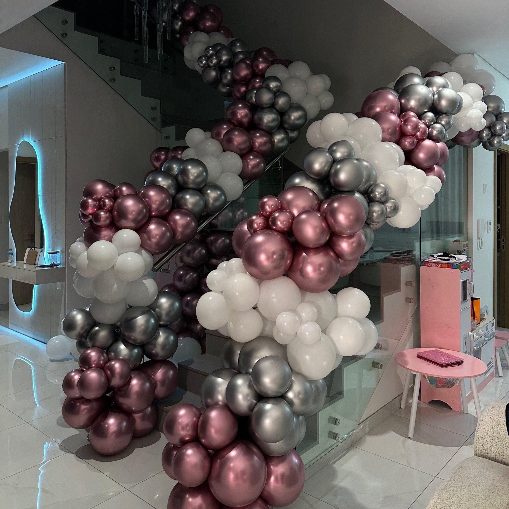 Luxe Staircase Balloon Garland - The Pop Shop Dubai / Luxury Balloon Decor