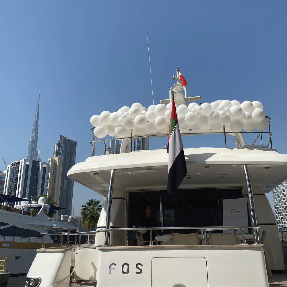 Luxury Yacht Garland (Back) - The Pop Shop Dubai / Luxury Balloon Decor
