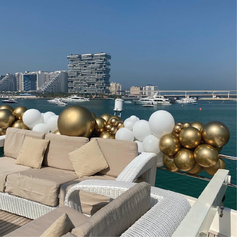 Luxury Yacht Garland (Back) - The Pop Shop Dubai / Luxury Balloon Decor