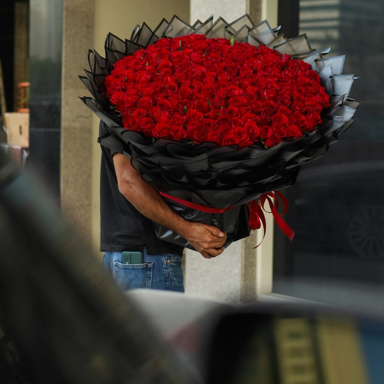 Rose Bouquet - The Pop Shop Dubai / Luxury Balloon Decor