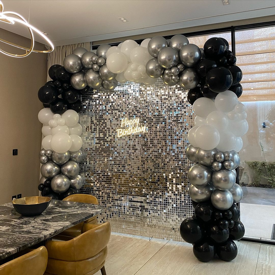 Silver Shimmer Wall with Luxury Garland in Luxury Villa - The Pop Shop Dubai / Luxury Balloon Decor